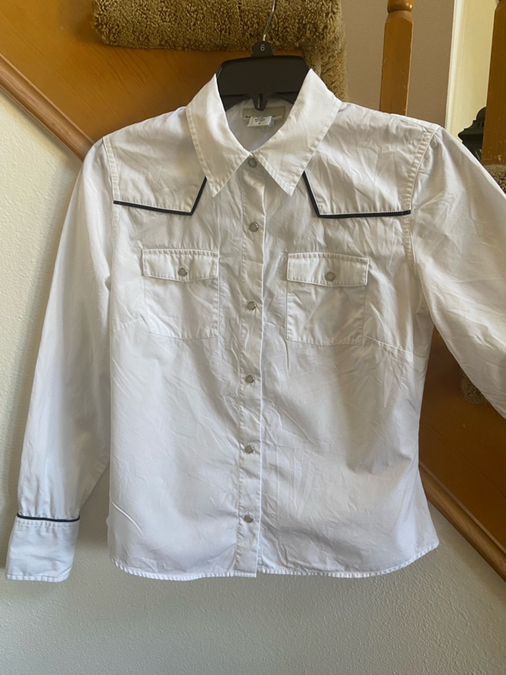 Banana Republic White Button-Up with Black Piping Trim size S